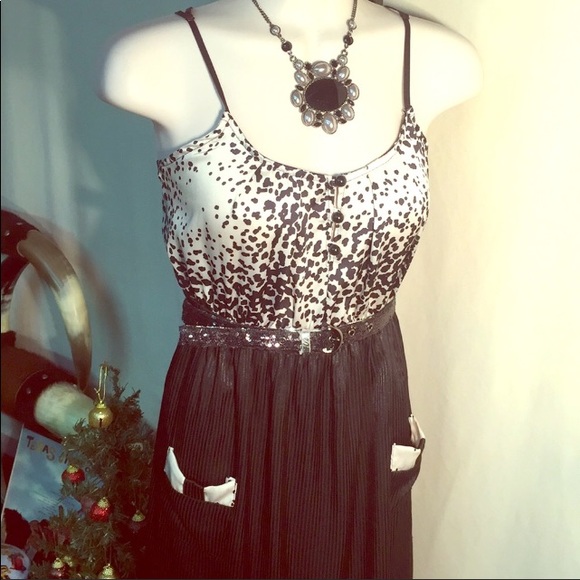 Vintage Everly Dresses & Skirts - Vintage Everly USA animal print PINUP Sexy spaghetti strap slip dance dress L